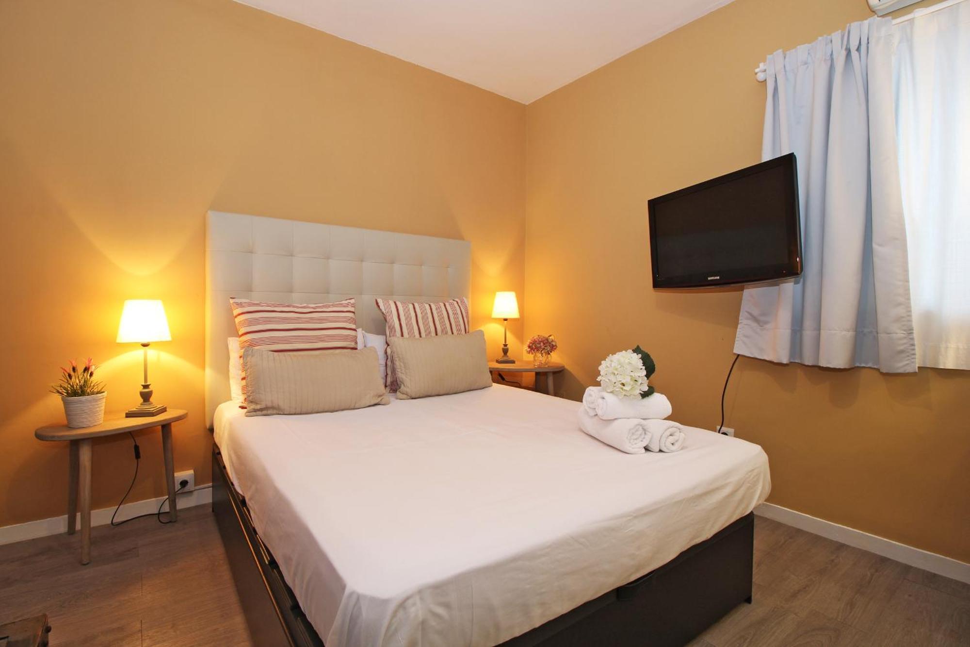 Del Parque Flats Suite Malagueta Малага Экстерьер фото
